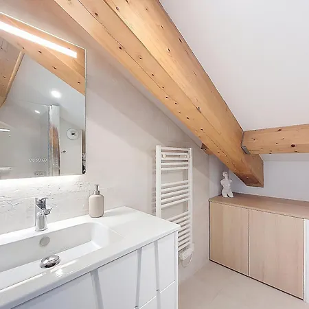 S10 Staywizus - Duplex 3 Bdr Ac Wifi Balcony 10 Mins Lägenhet